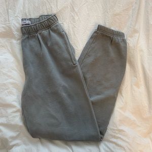 Aritzia sweatpants